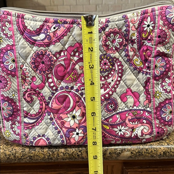Vera Bradley Shoulder Bag - Retired Design - Picture 9 of 9